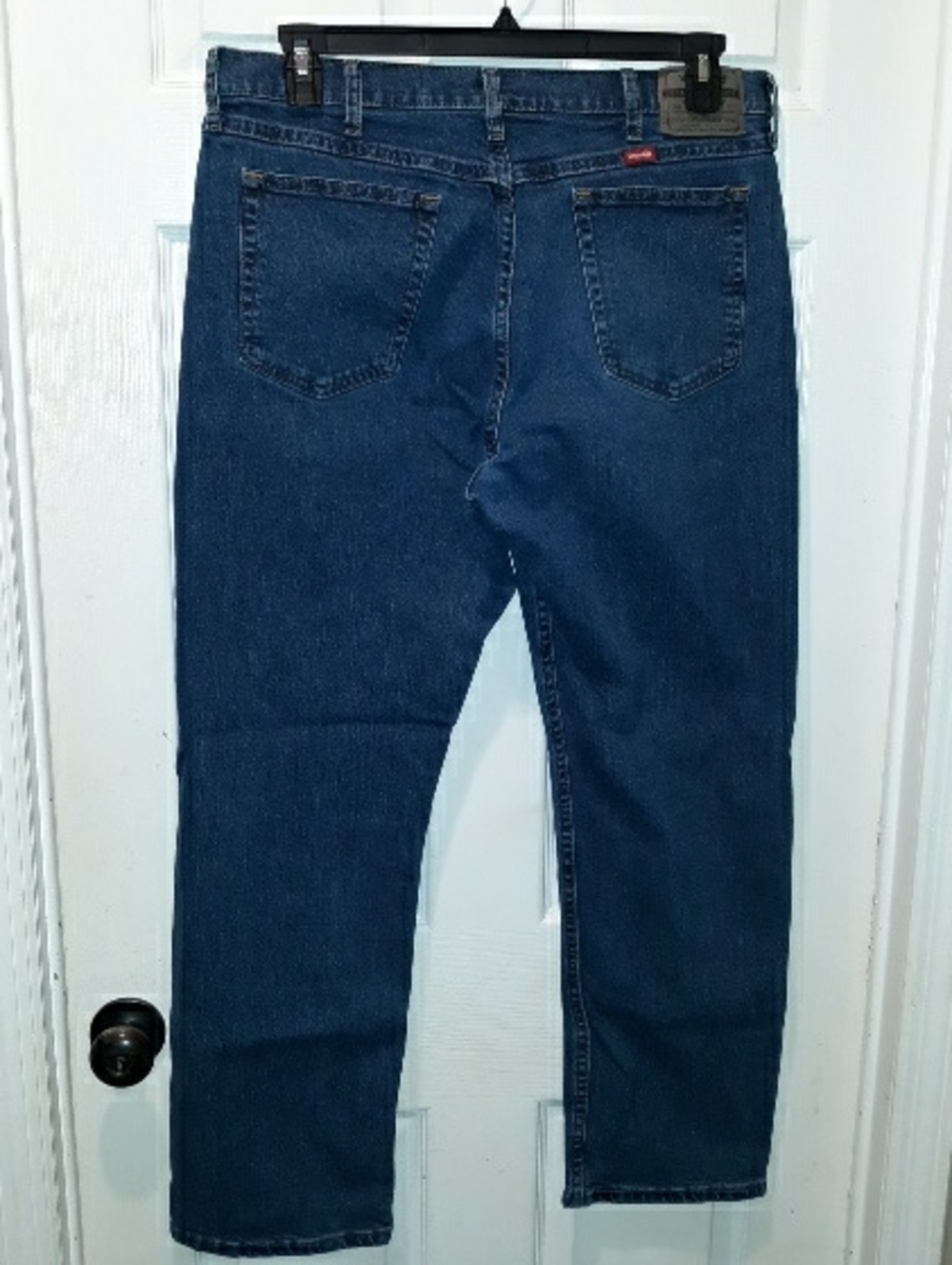 Wrangler Premium Quality Relaxed Straight Leg Jean